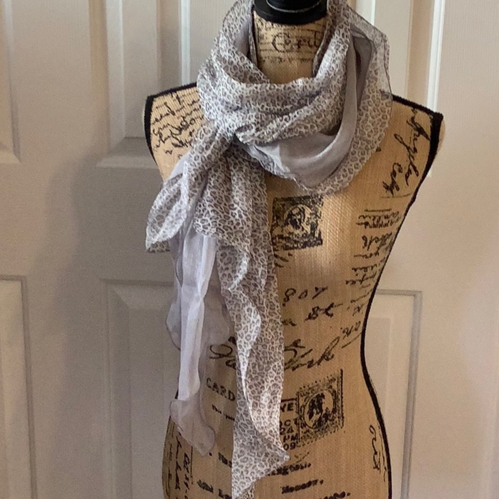 Gorgeous Flirty Scarf